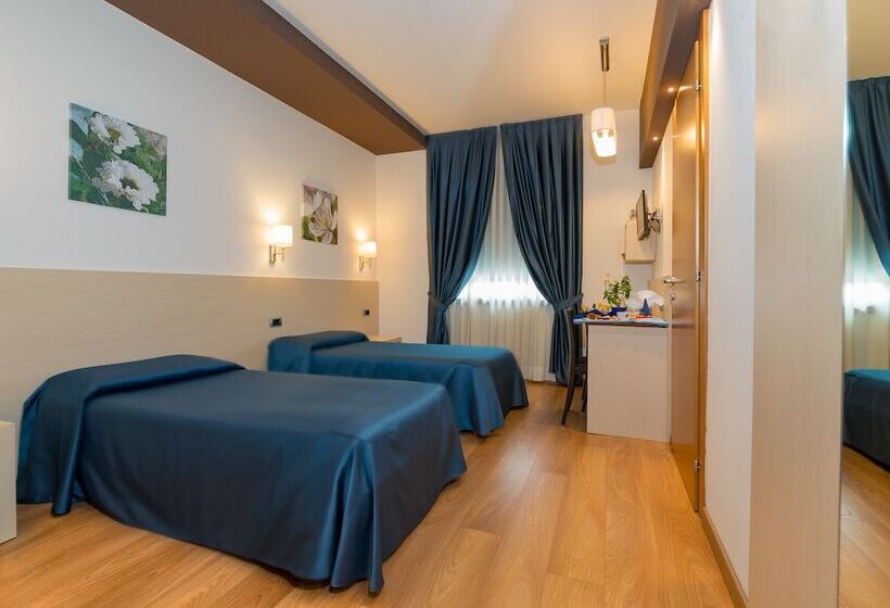 스탠다드 룸, Sam