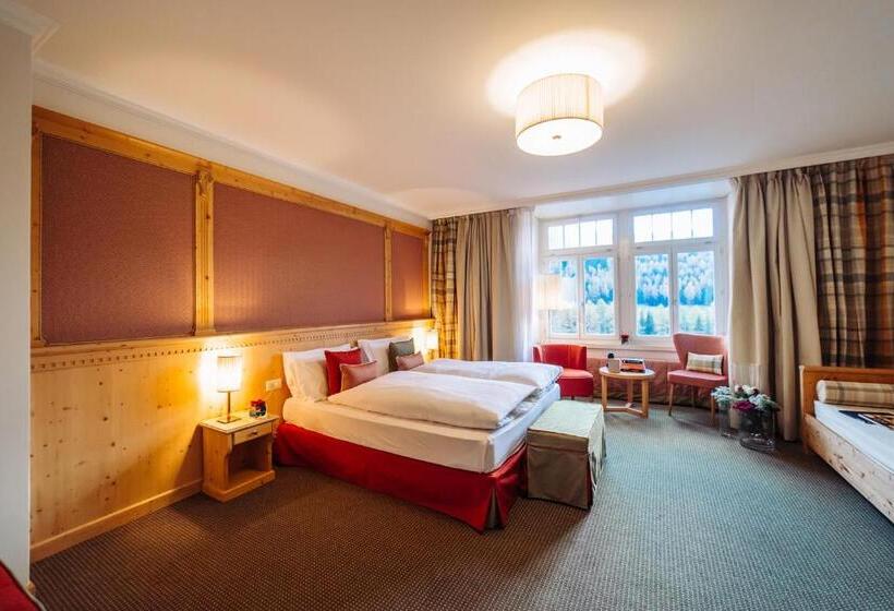 スーペリアトリプルルーム, Schloss Hotel & Spa Pontresina
