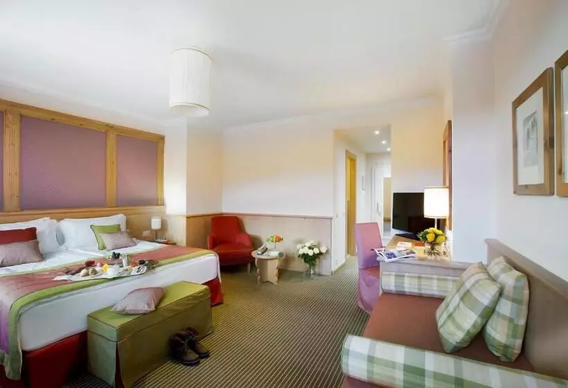 Superior Kolmen Hengen Huone, Schloss Hotel & Spa Pontresina