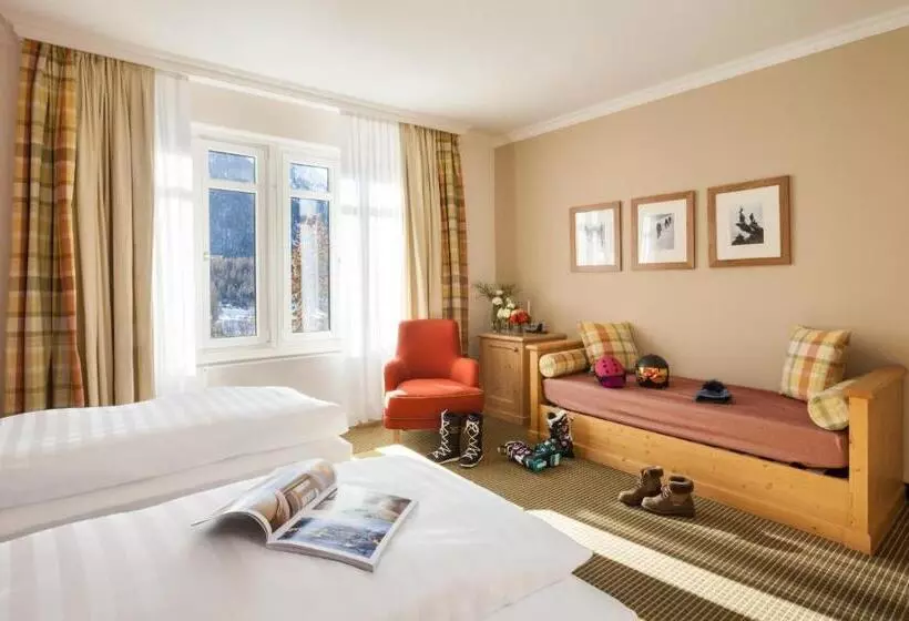 Superior Kolmen Hengen Huone, Schloss Hotel & Spa Pontresina