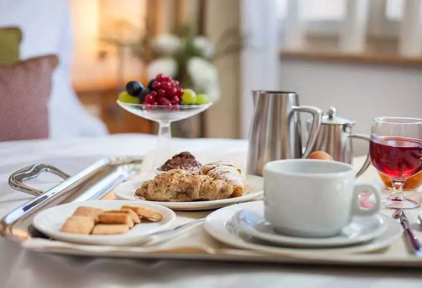 Standard Yhden Hengen Huone, Schloss Hotel & Spa Pontresina