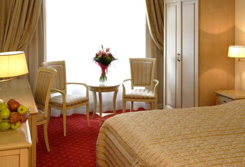 Номер Комфорт, Spa Hotel Schlosspark