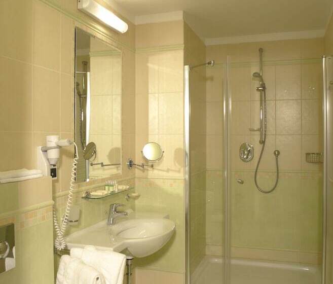 Номер Комфорт, Spa Hotel Schlosspark