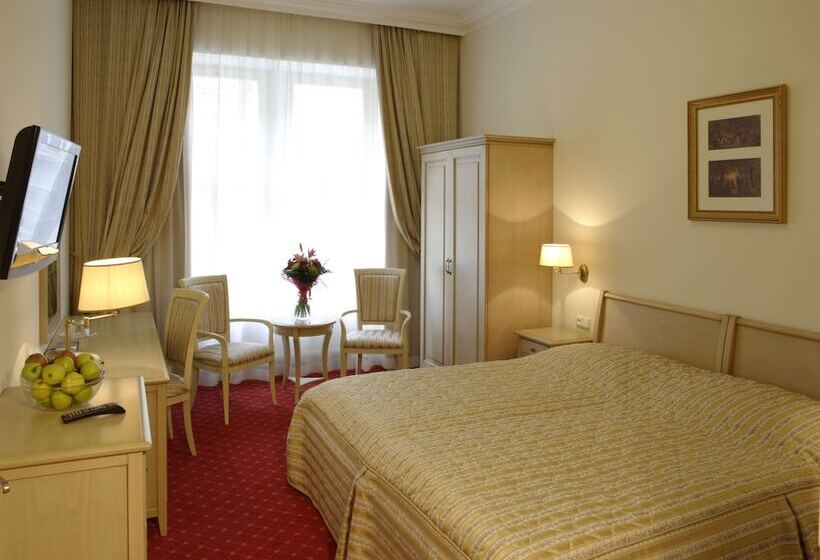 Номер Комфорт, Spa Hotel Schlosspark