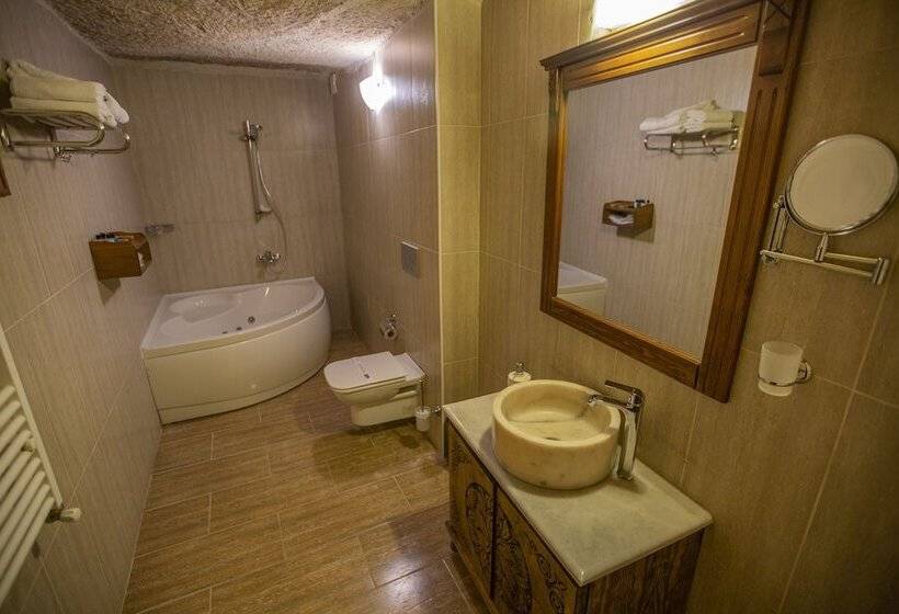 Номер Стандарт, Stone House Cave