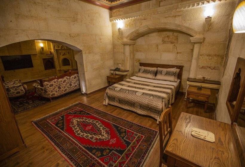 סוויטה דלוקס, Stone House Cave