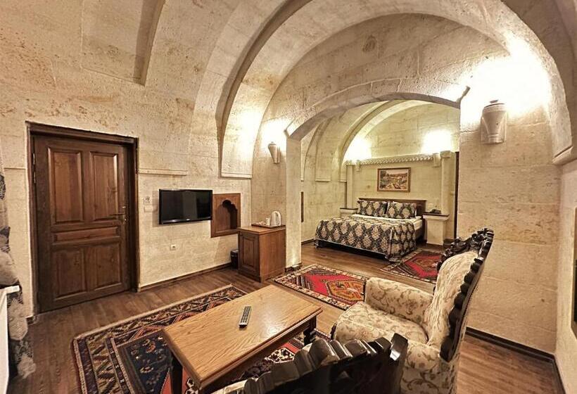 חדר דלוקס, Stone House Cave