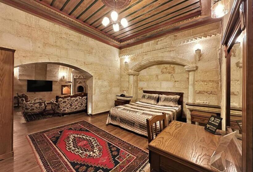 סוויטה דלוקס, Stone House Cave