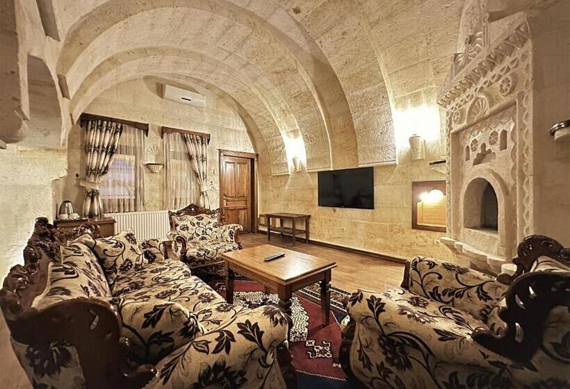 Люкс Повышенной Комфортности, Stone House Cave