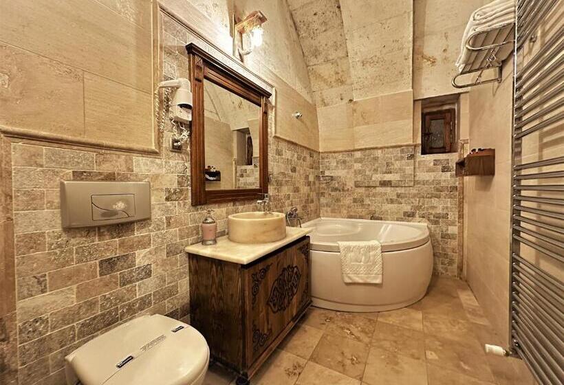 סוויטה עם מרפסת, Stone House Cave