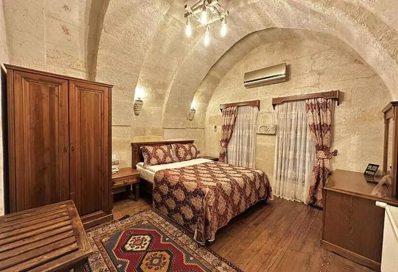 バルコニー付スイート, Stone House Cave
