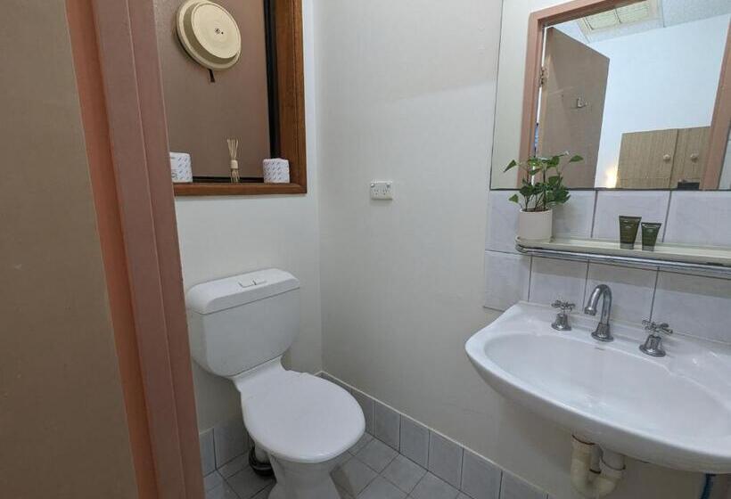 غرفة إقتصادية, Studio 19 Wright Lodge