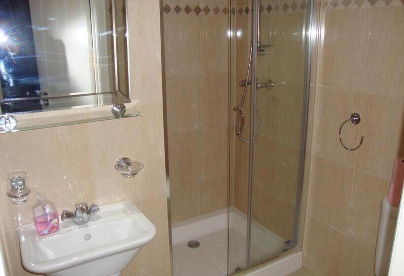 标准间, Tony S House