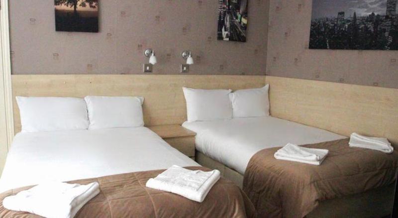 标准间, Tony S House