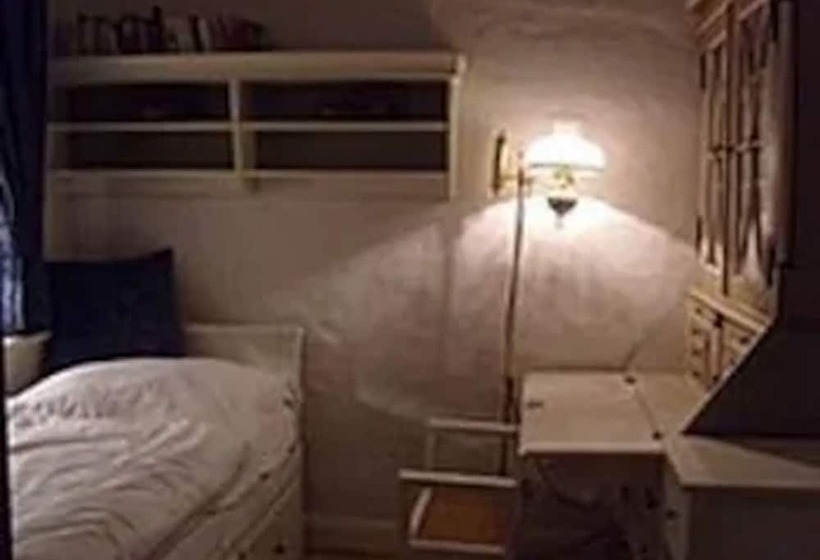 标准单人间, Zur Alten Stadtmauer