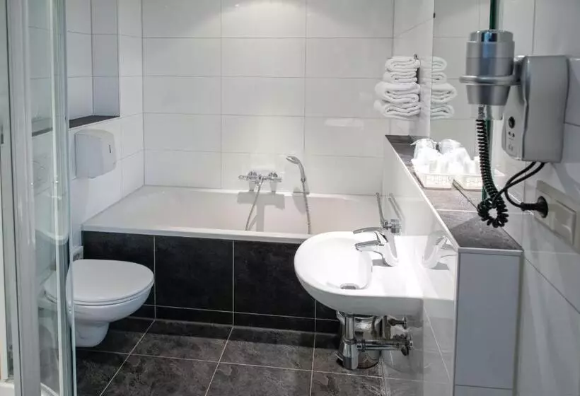 デラックストリプルルーム, Landgoed Hotel Tatenhove Texel