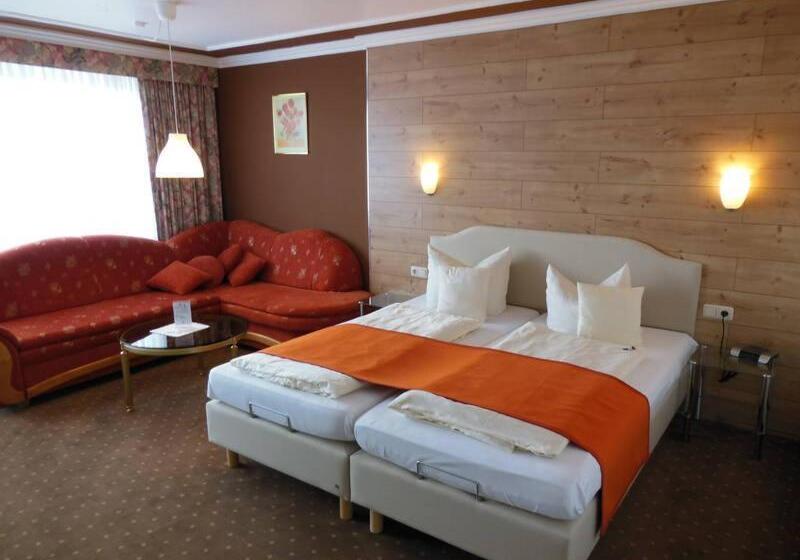 バルコニー付スイート, Parkhotel Tannenhof