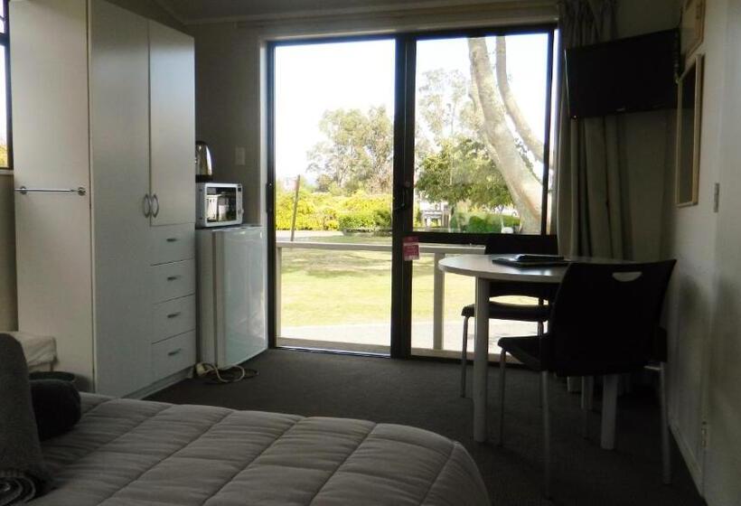 غرفة أساسية حمام مشترك, Taupo Debretts Spa Resort