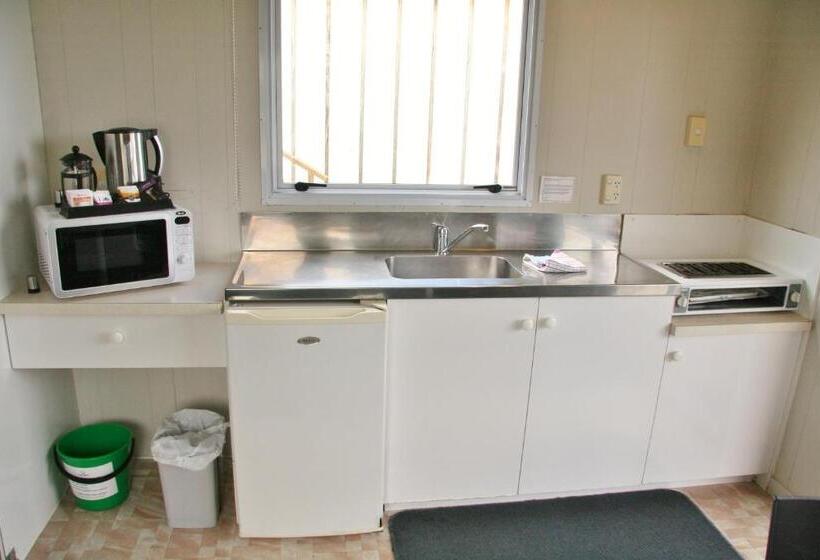 غرفة قياسية رباعية حمام مشترك, Taupo Debretts Spa Resort