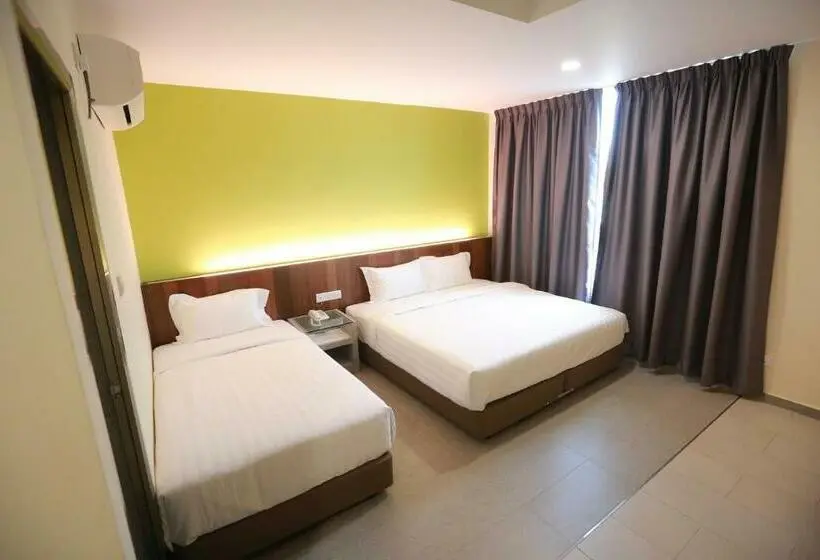 اتاق لوکس خانوادگی, Pantai Regal Boutique