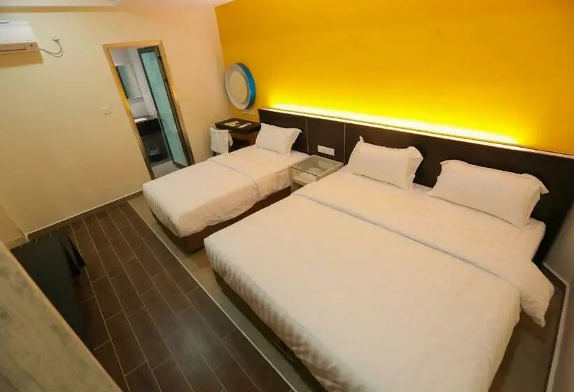 اتاق لوکس خانوادگی, Pantai Regal Boutique