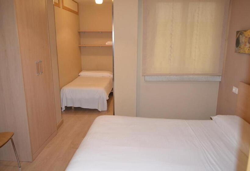 חדר סטנדרט לשלושה, Pr Blanco