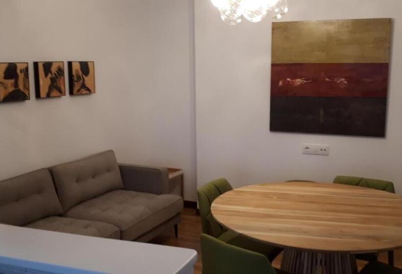 דירת חדר סופריור, Pr Blanco