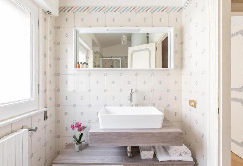 סוויטה משפחתית, Town House Roma