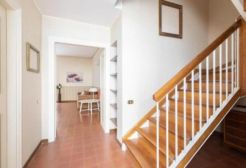 سوییت خانوادگی, Town House Roma