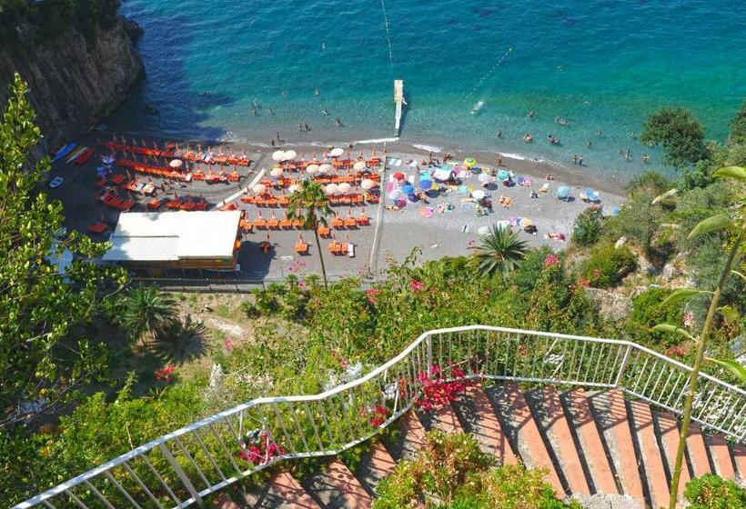 标准间带露台, Villa Pietra Santa