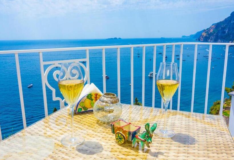 标准间带露台, Villa Pietra Santa