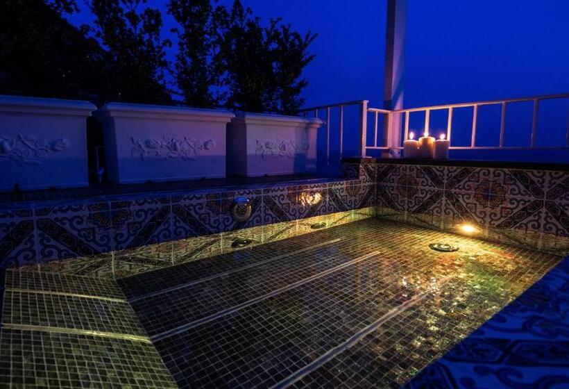 标准间带露台, Villa Pietra Santa