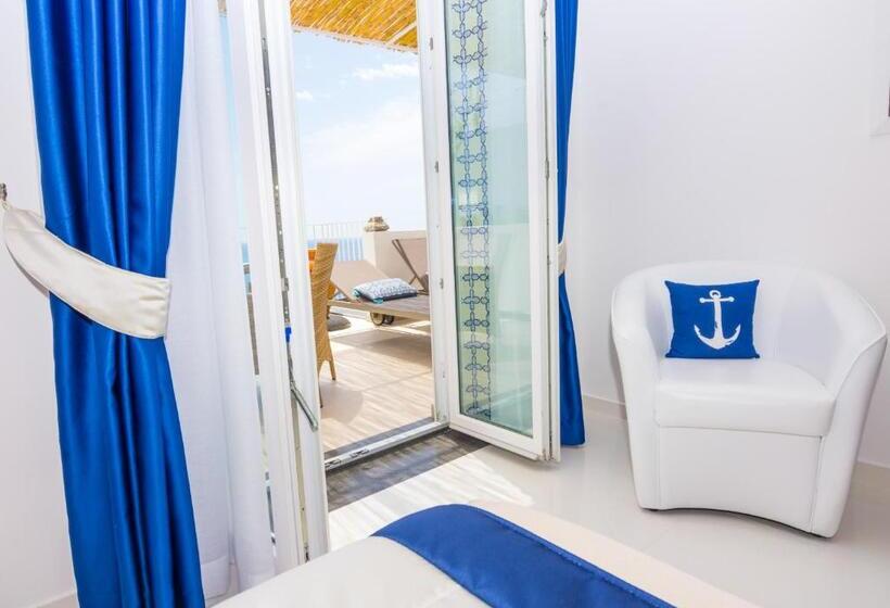 Comfort room with terrace, Villa Pietra Santa