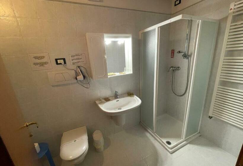 スタンダードトリプルルーム, Al Bosco