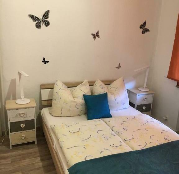 Апартаменты 1 Спальня, Lindenhof L1