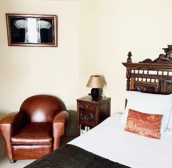 חדר סטנדרט לשלושה, Logis L Auberge   Maison Glenn Anna