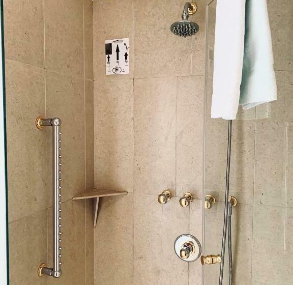 חדר סטנדרט לשלושה, Logis L Auberge   Maison Glenn Anna