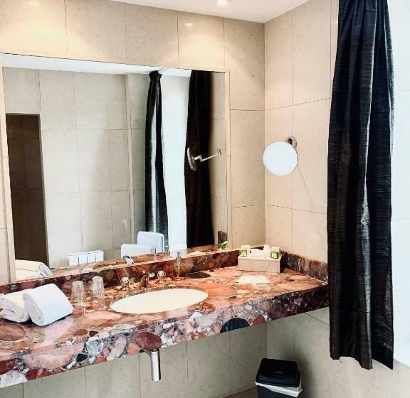 חדר סטנדרט לשלושה, Logis L Auberge   Maison Glenn Anna