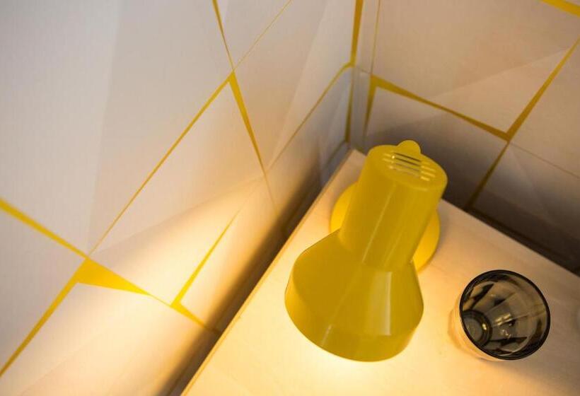 家庭交流房, Norbury House