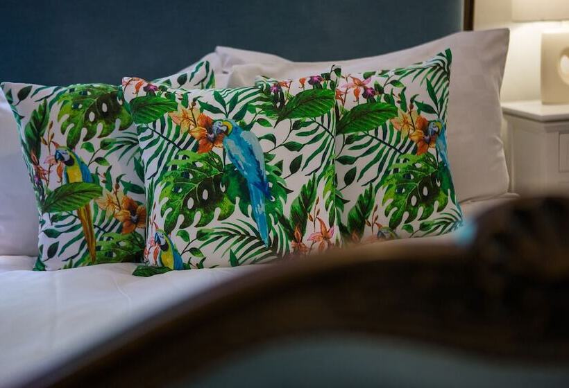 标准间, Norbury House