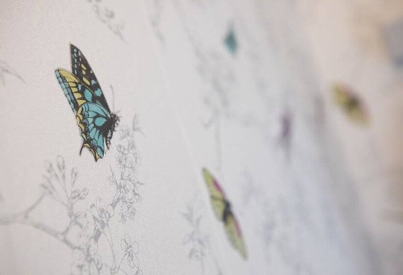 标准间, Norbury House