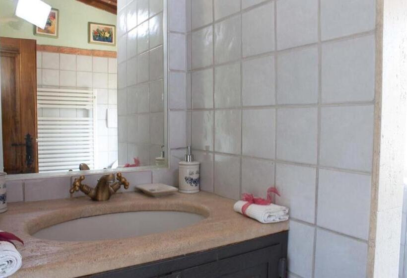 דירת שלושה חדרים, Agriturismo Podere San Pietro