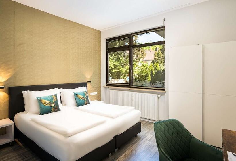 غرفة قياسية ثلاثية, Arthotel Ana Gold