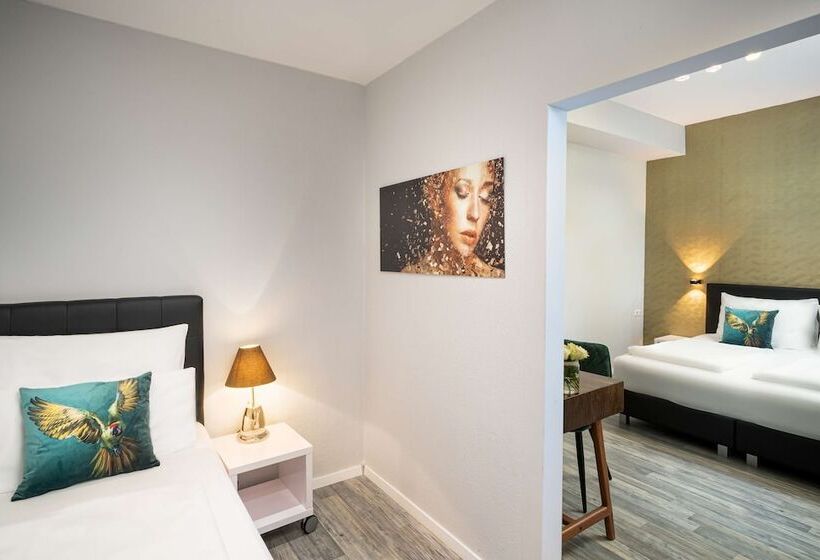 غرفة قياسية ثلاثية, Arthotel Ana Gold