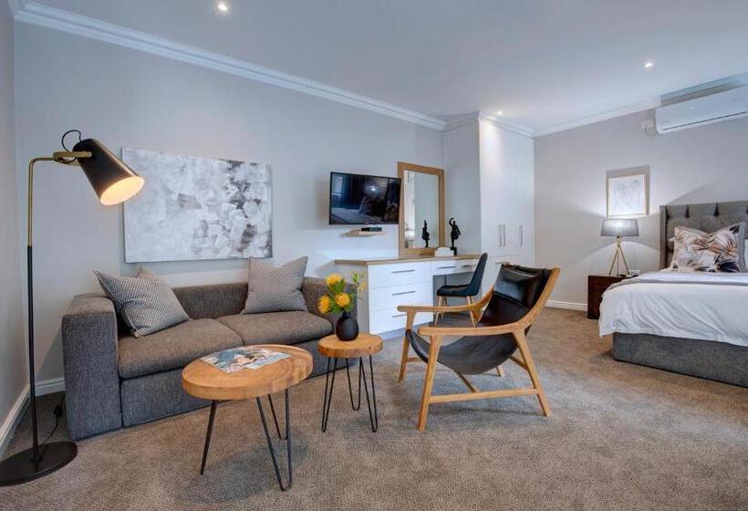 חדר משפחתי, Bay Lodge On The Beach