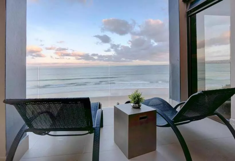 سوئیت پرزیدنت, Bay Lodge On The Beach