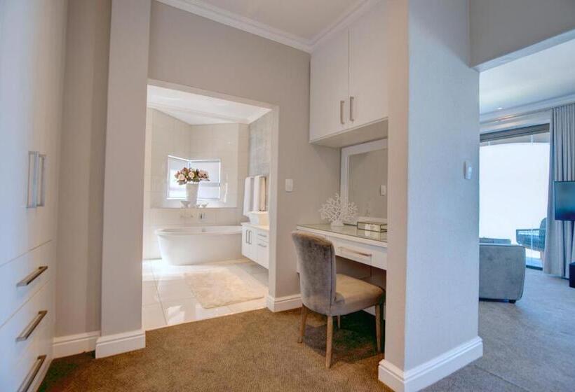 סוויטה נשיאותית, Bay Lodge On The Beach