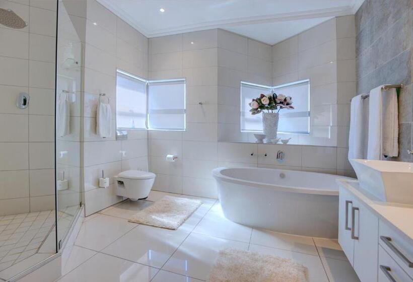 סוויטה נשיאותית, Bay Lodge On The Beach