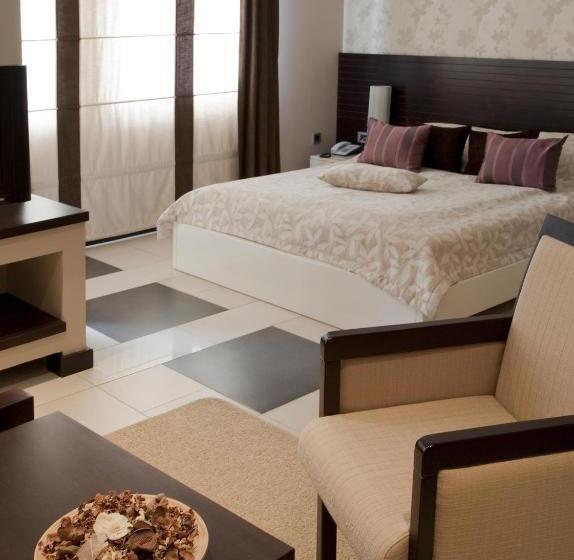 Standard Triple Room, Garni Boutique Hotel Arta