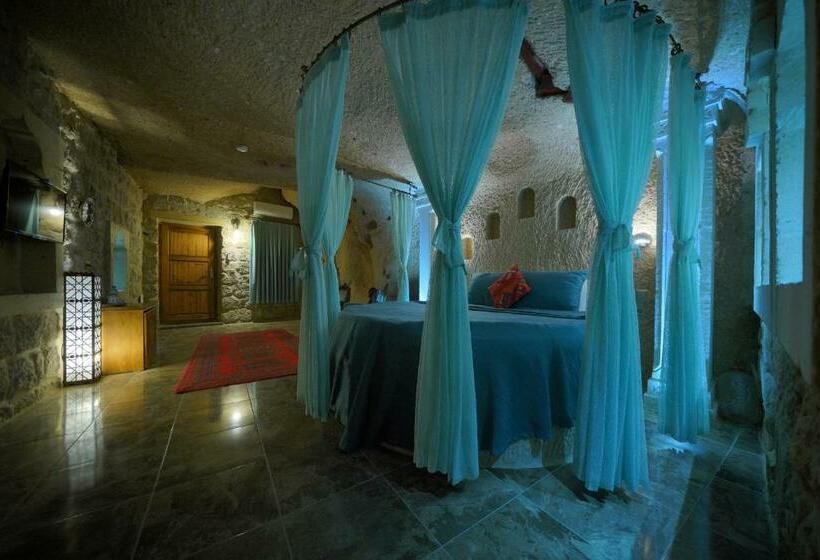 스위트, Holiday Cave